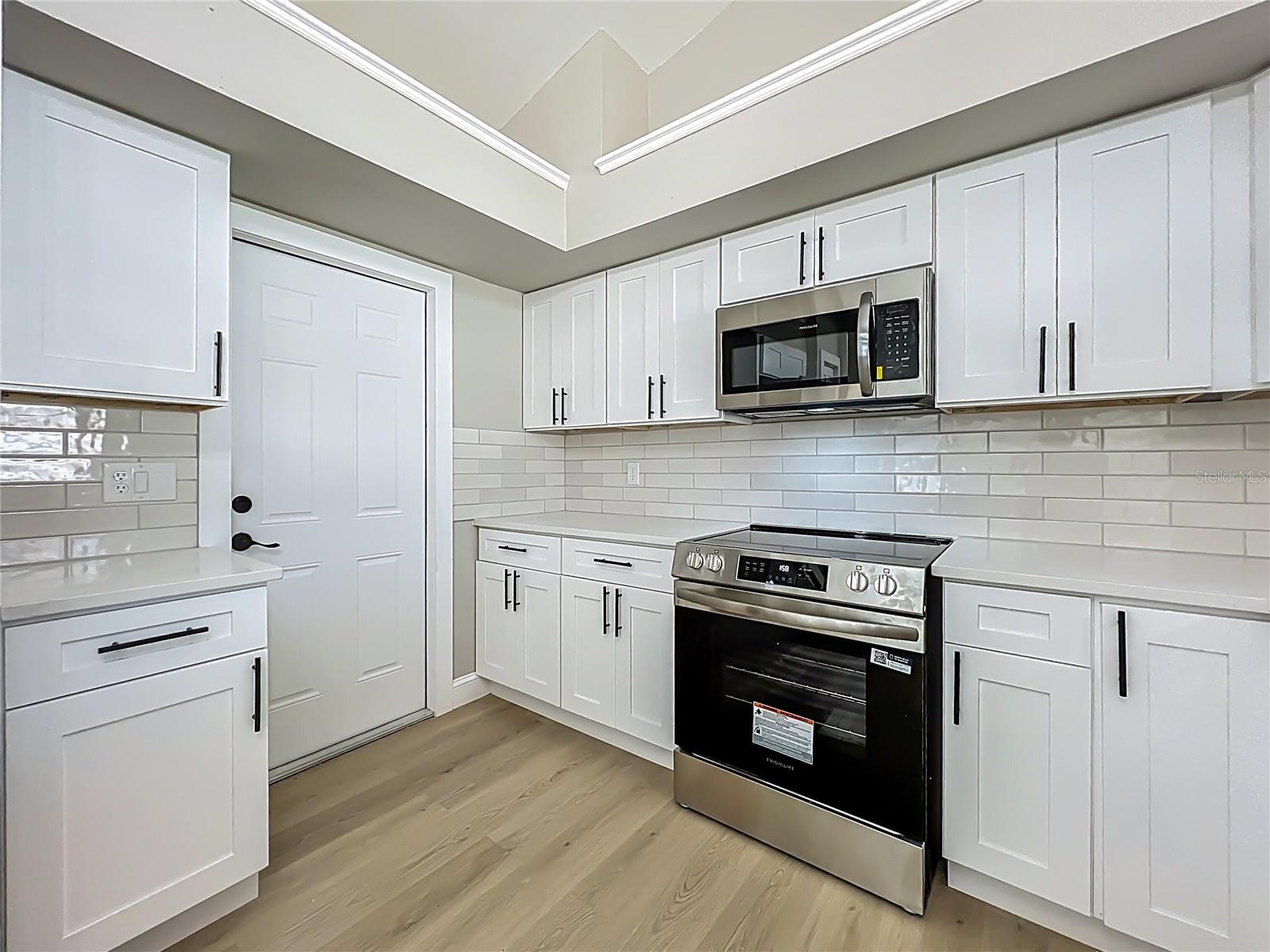 Image 13 of 57 For 6911 Crescent Ridge Road