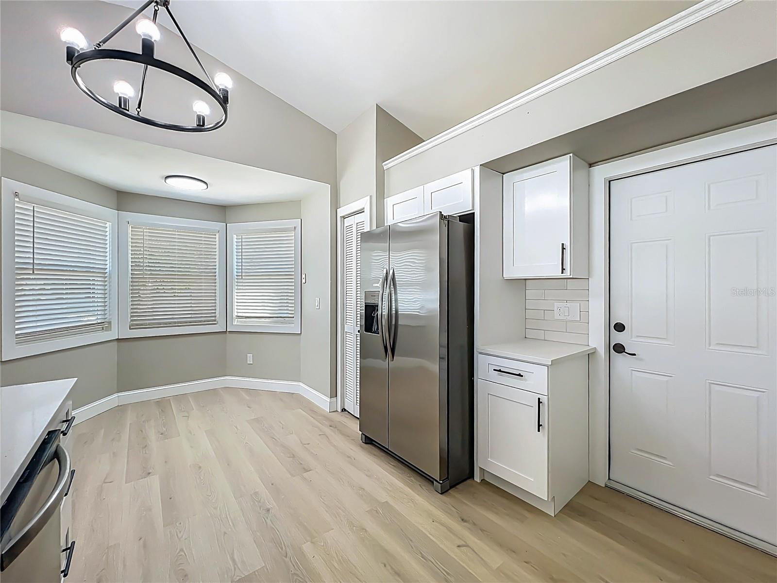 Image 16 of 57 For 6911 Crescent Ridge Road