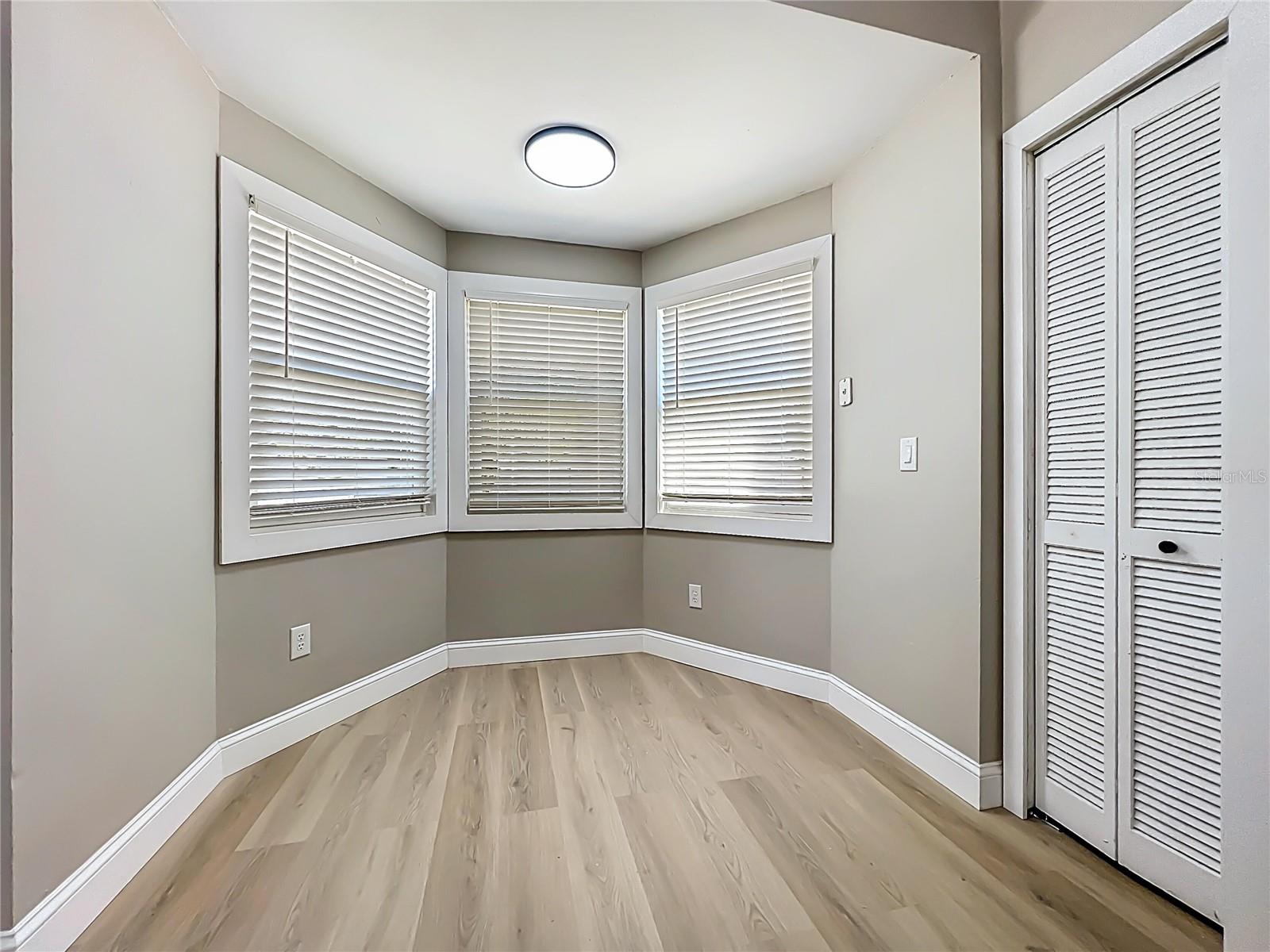 Image 20 of 57 For 6911 Crescent Ridge Road