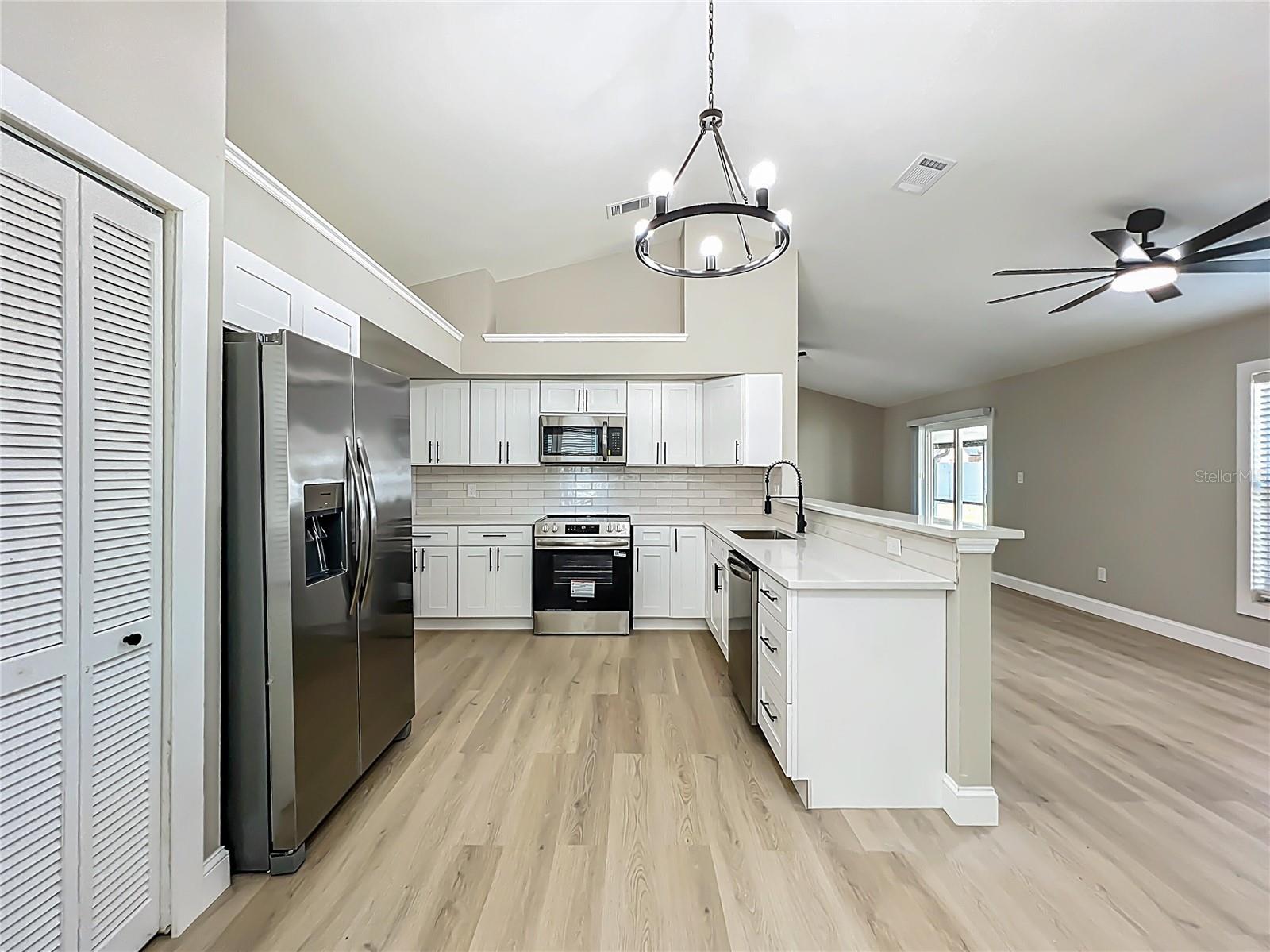 Image 8 of 57 For 6911 Crescent Ridge Road