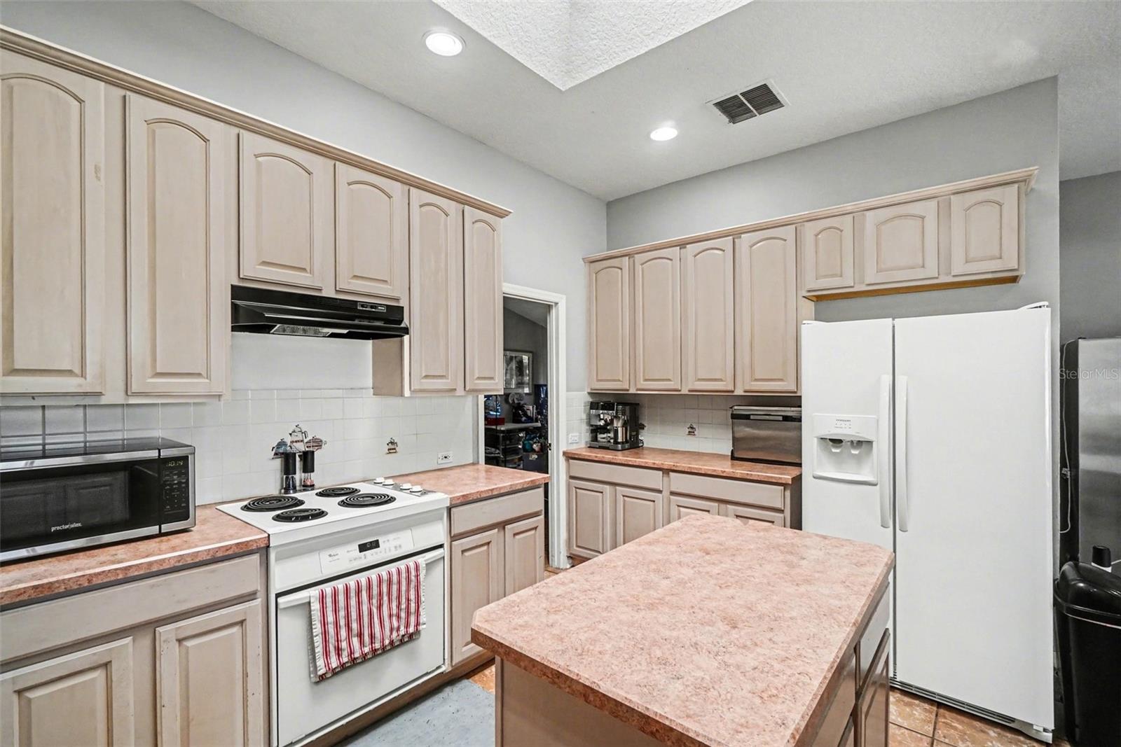 Image 9 of 29 For 2716 Wortham Lane