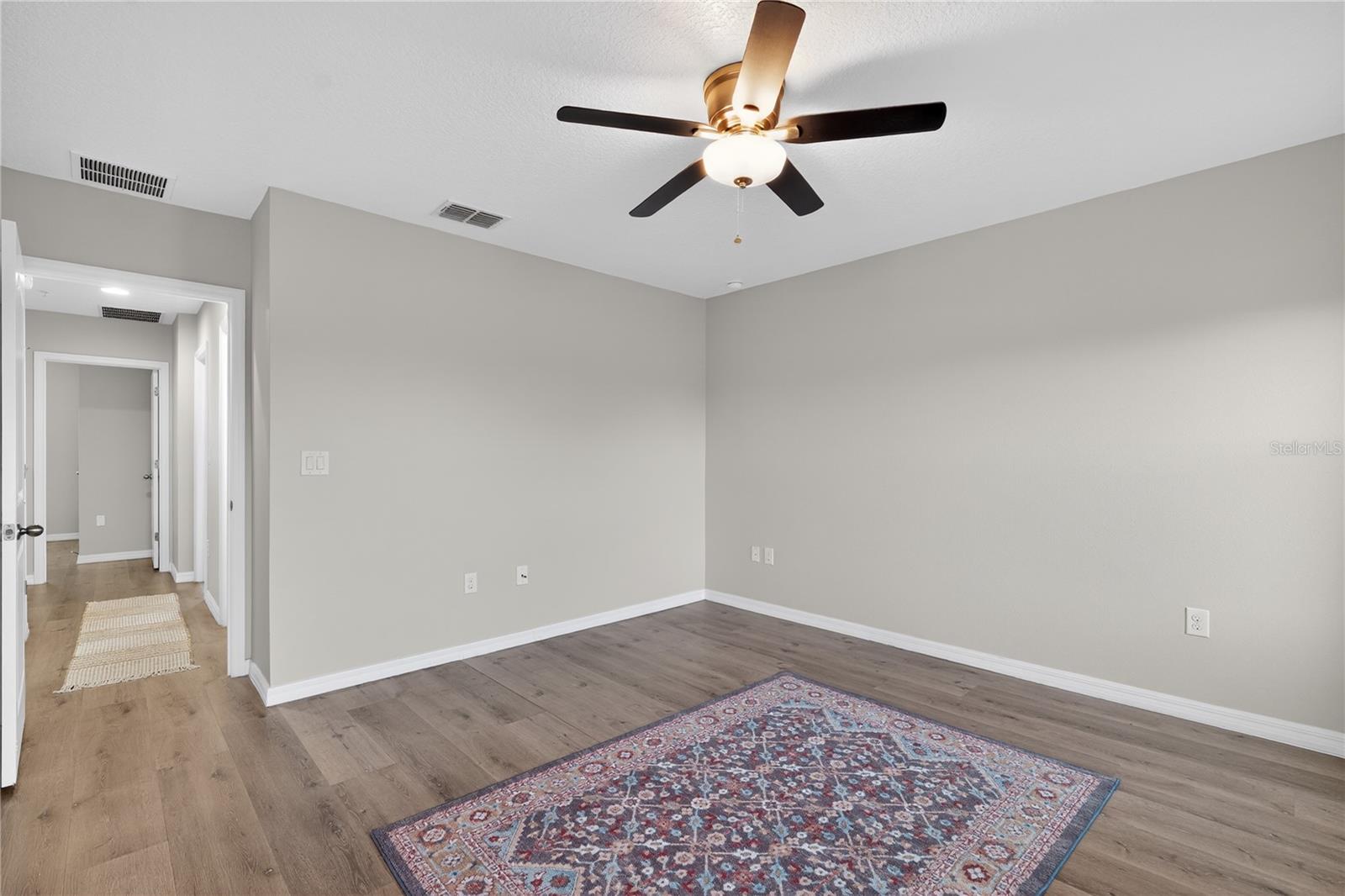 Image 19 of 26 For 4750 Nathan Hale Blvd