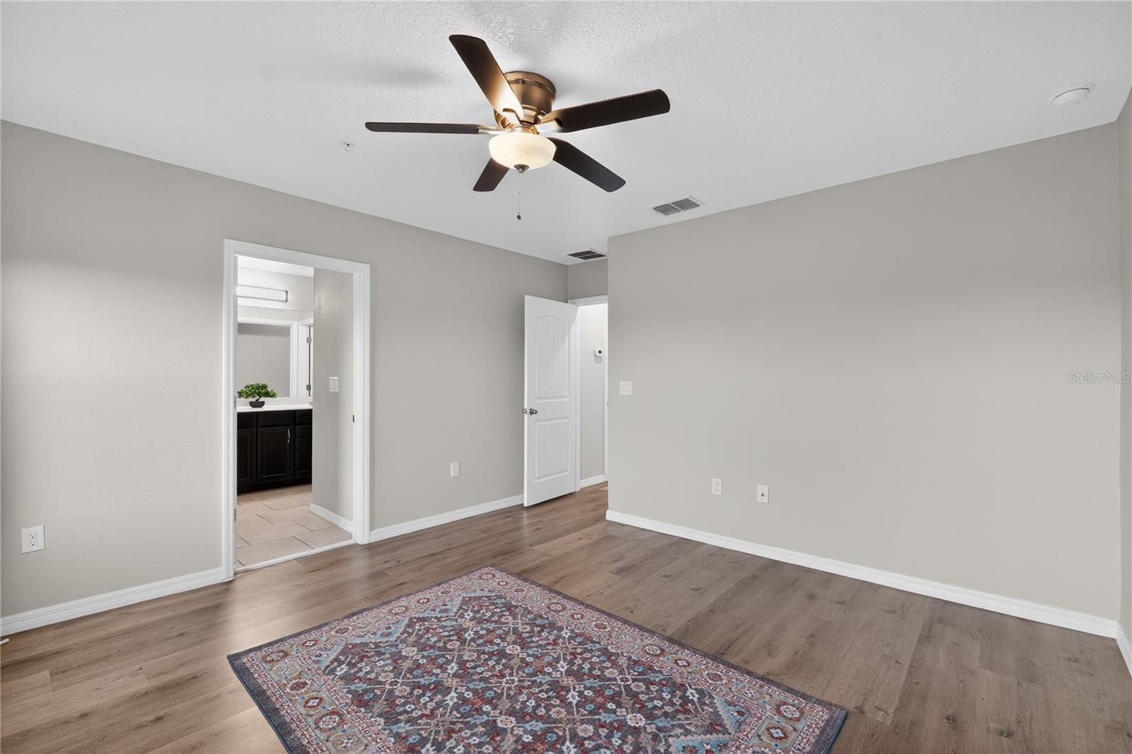 Image 21 of 26 For 4750 Nathan Hale Blvd