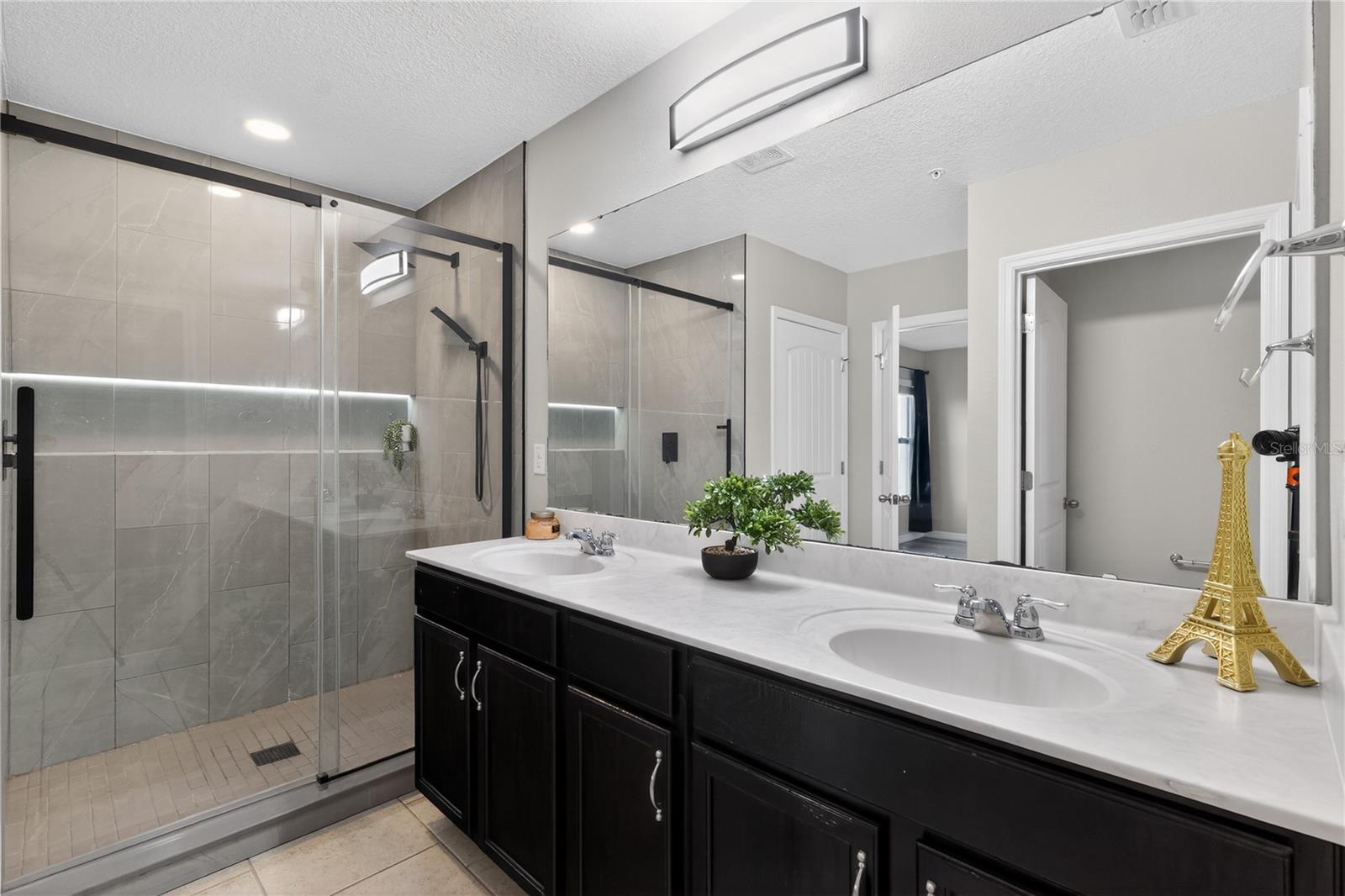 Image 22 of 26 For 4750 Nathan Hale Blvd