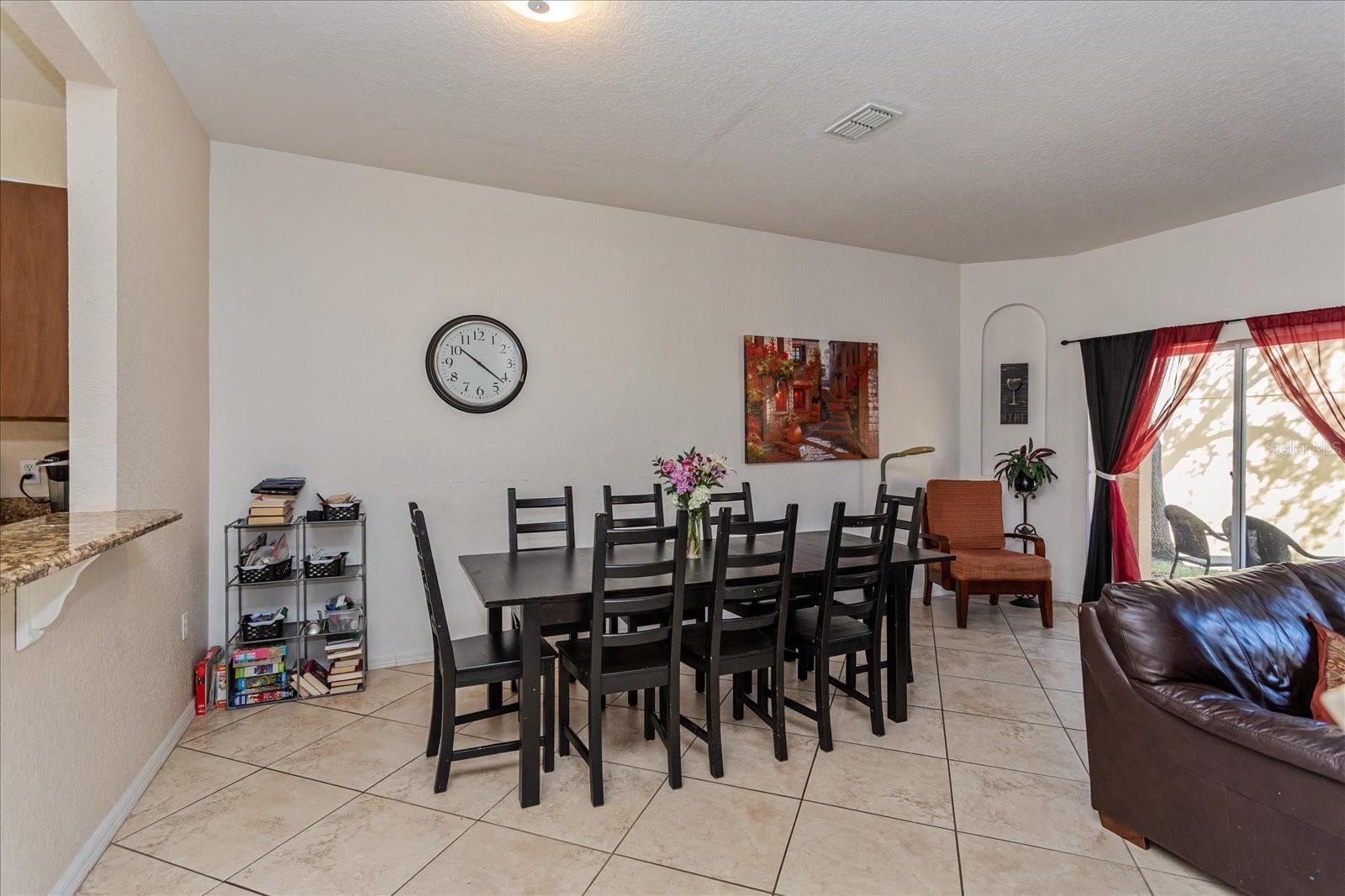 Image 7 of 25 For 232 La Mirage Street