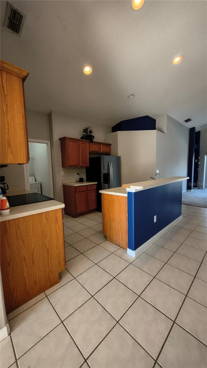 Image 23 of 43 For 16721 Rolling Green Drive S