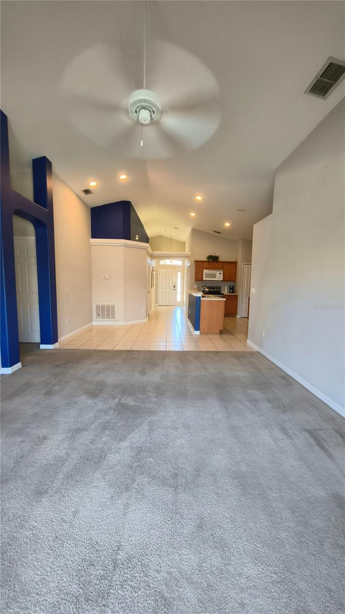 Image 31 of 43 For 16721 Rolling Green Drive S