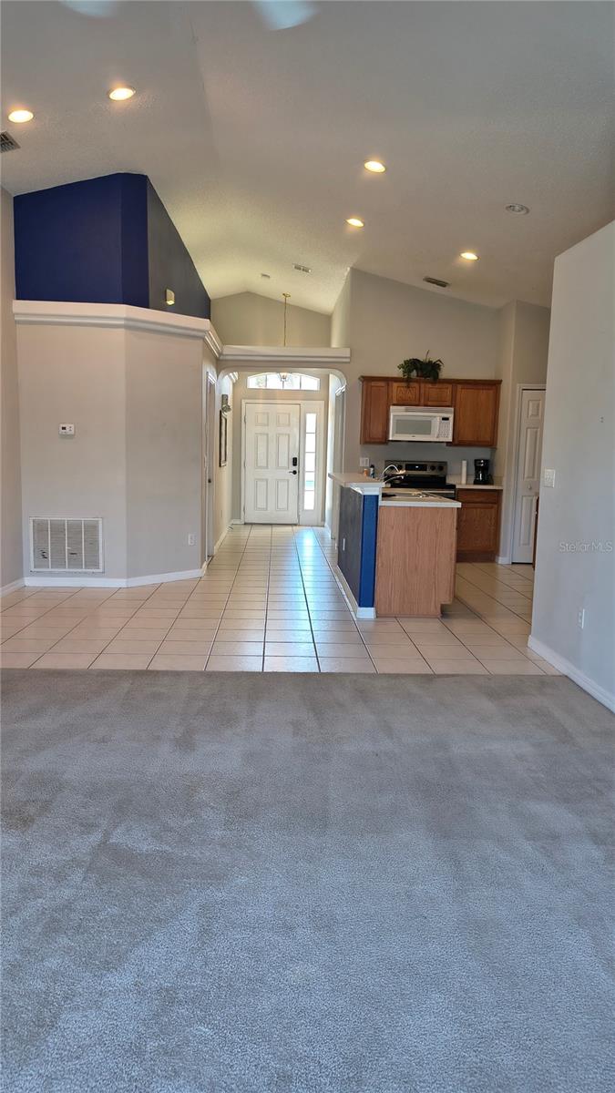 Image 33 of 43 For 16721 Rolling Green Drive S