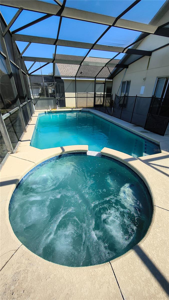 Image 35 of 43 For 16721 Rolling Green Drive S