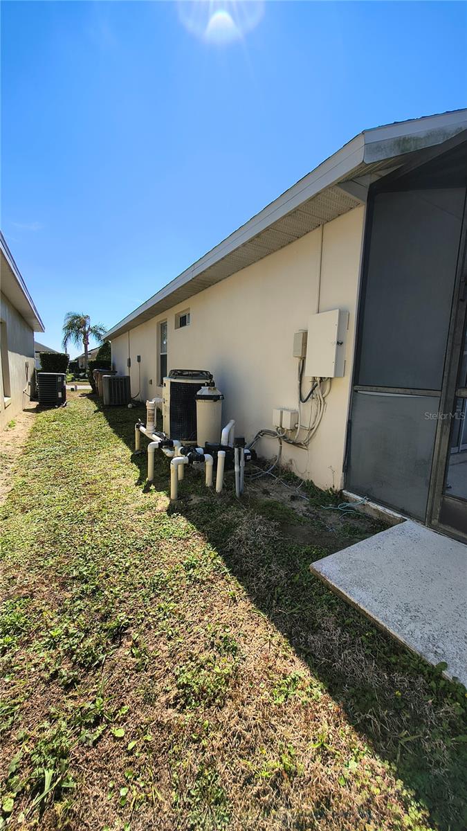 Image 42 of 43 For 16721 Rolling Green Drive S