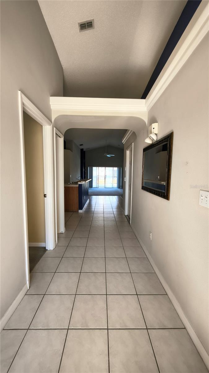 Image 8 of 43 For 16721 Rolling Green Drive S