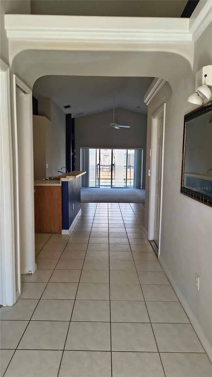 Image 9 of 43 For 16721 Rolling Green Drive S