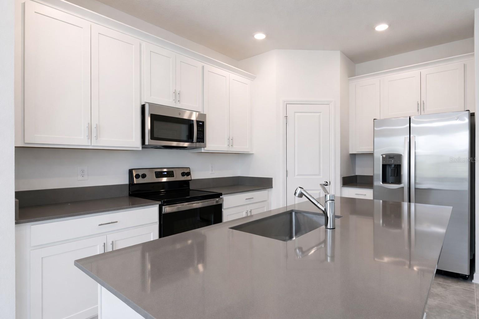 Image 5 of 8 For 136 Aces High Lane