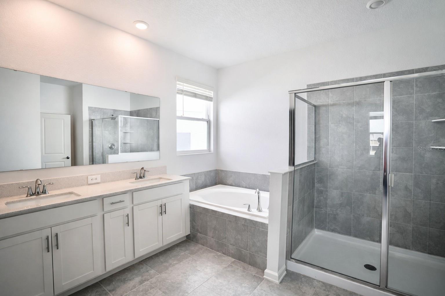 Image 7 of 8 For 136 Aces High Lane