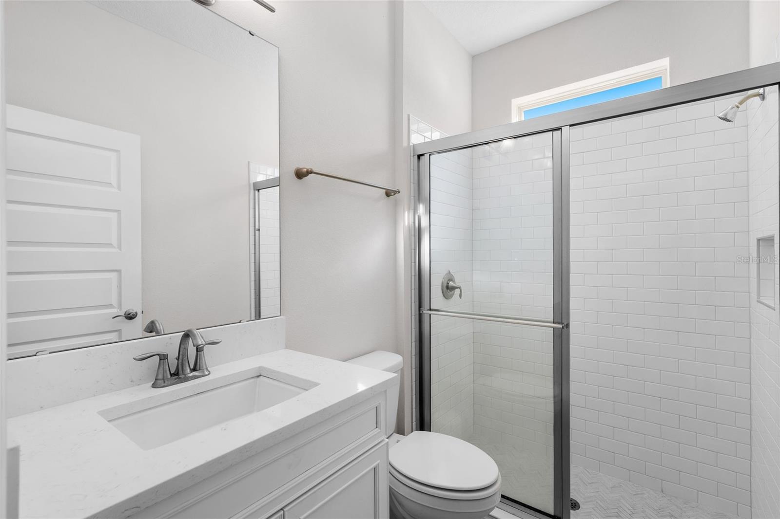 Image 10 of 37 For 18309 Oliver Twist Way