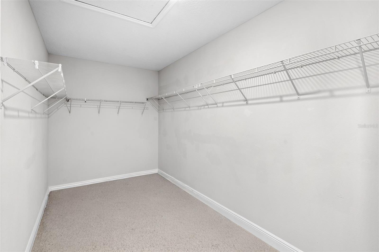 Image 19 of 37 For 18309 Oliver Twist Way