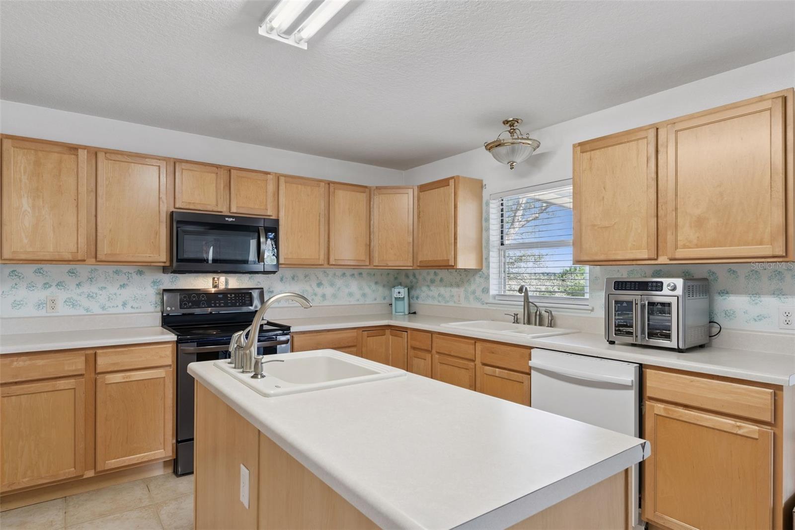 Image 12 of 47 For 1614 Ridgemoor Drive