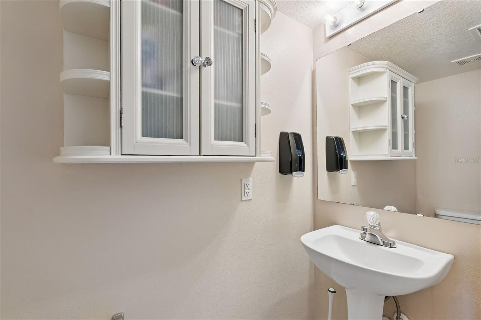 Image 28 of 47 For 1614 Ridgemoor Drive