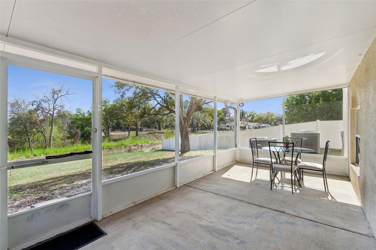 Image 33 of 47 For 1614 Ridgemoor Drive