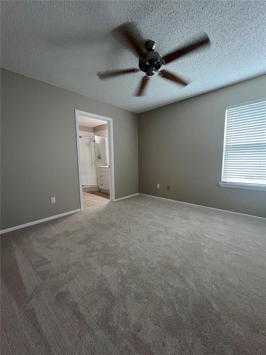 Image 4 of 16 For 2584 Grassy Point Dr  104