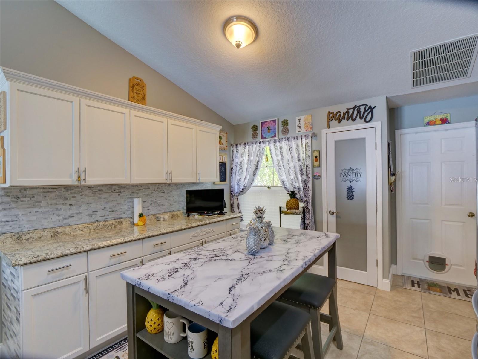 Image 15 of 45 For 1437 Bent Oaks Boulevard