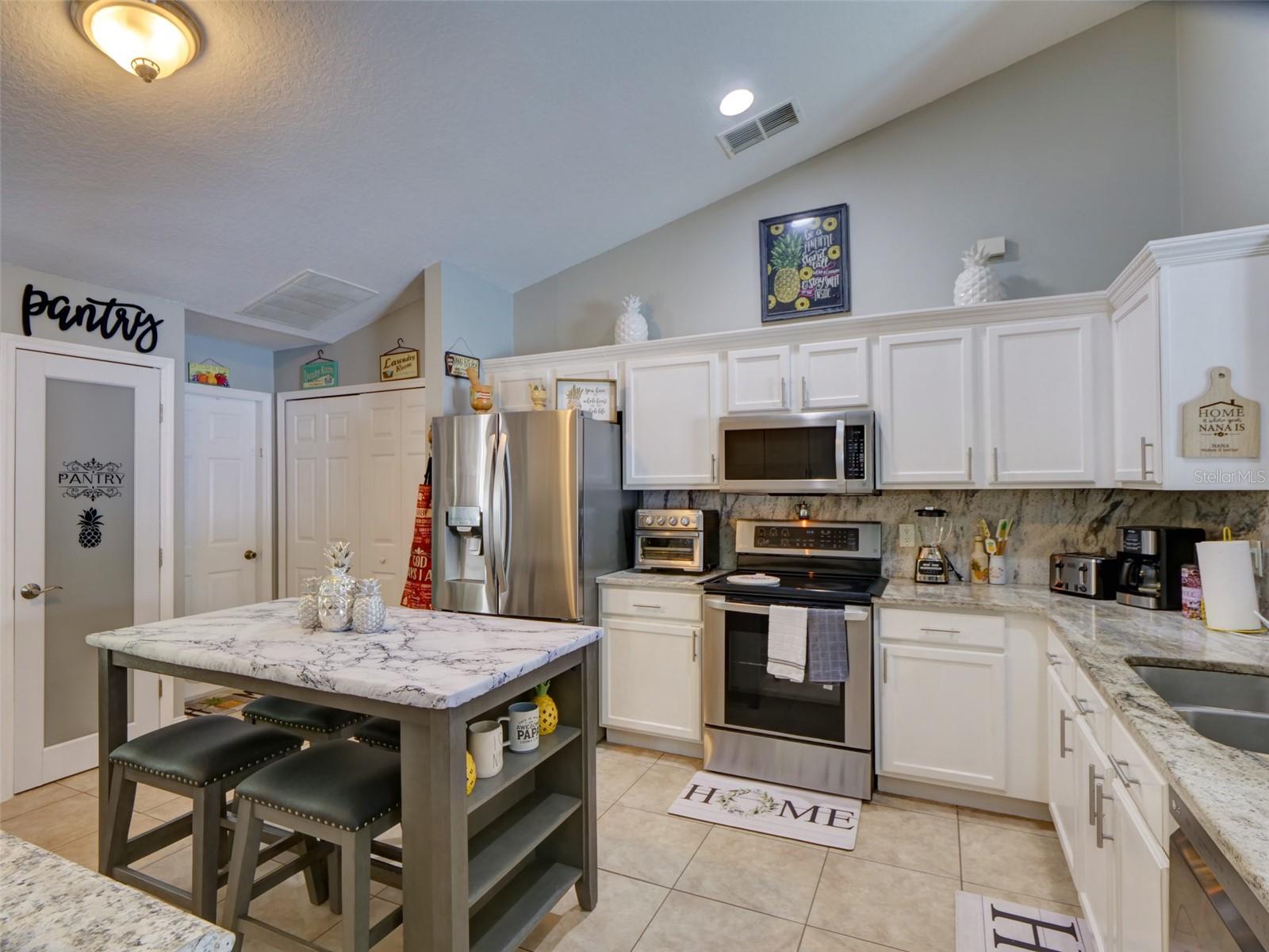 Image 17 of 45 For 1437 Bent Oaks Boulevard