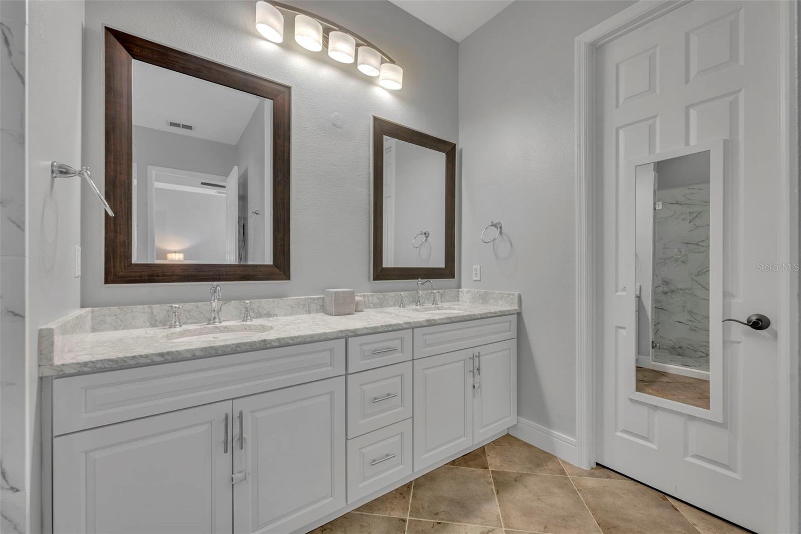 Image 20 of 35 For 3827 Haws Lane