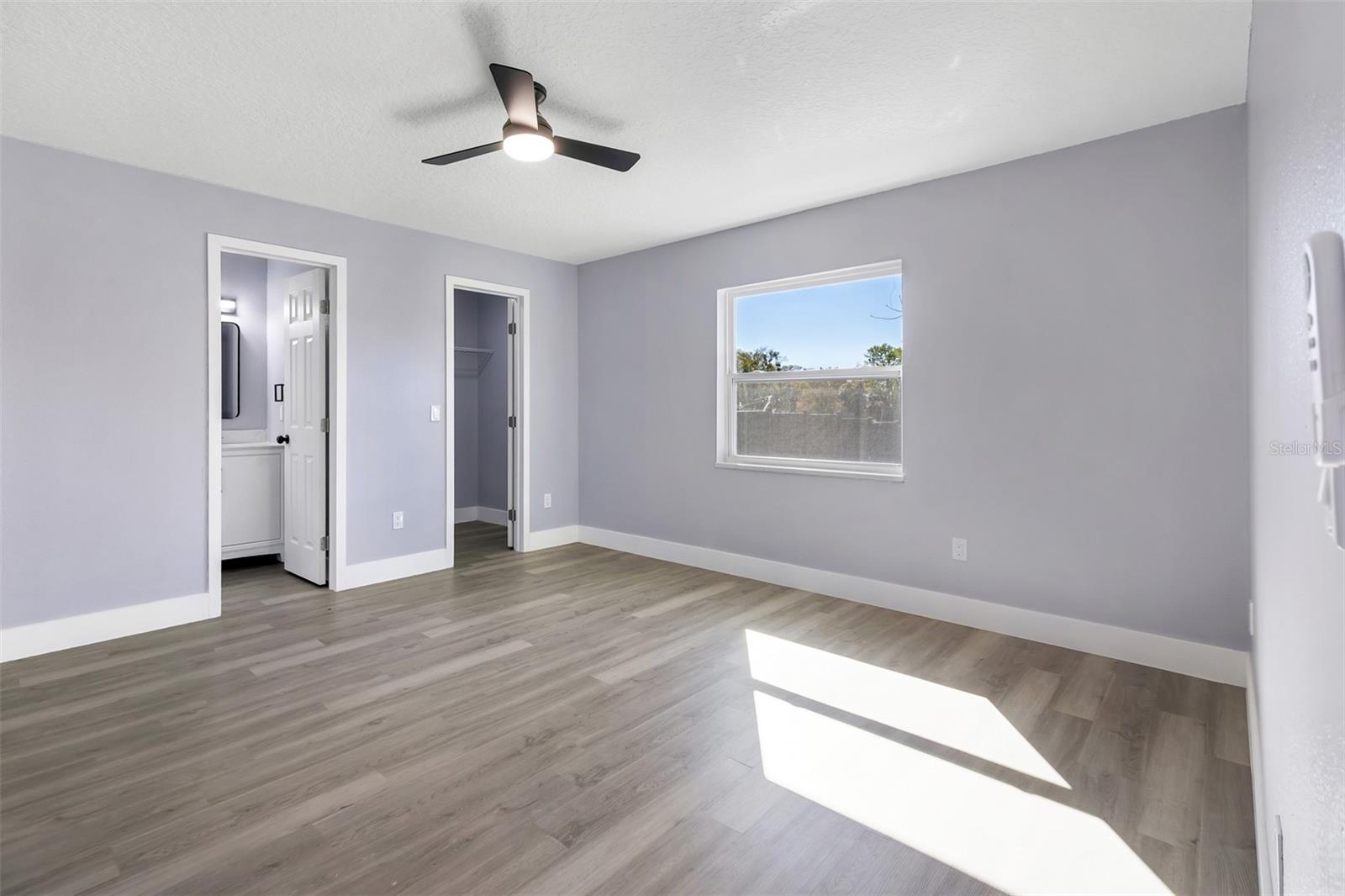 Image 16 of 39 For 1350 Lake Asher Circle