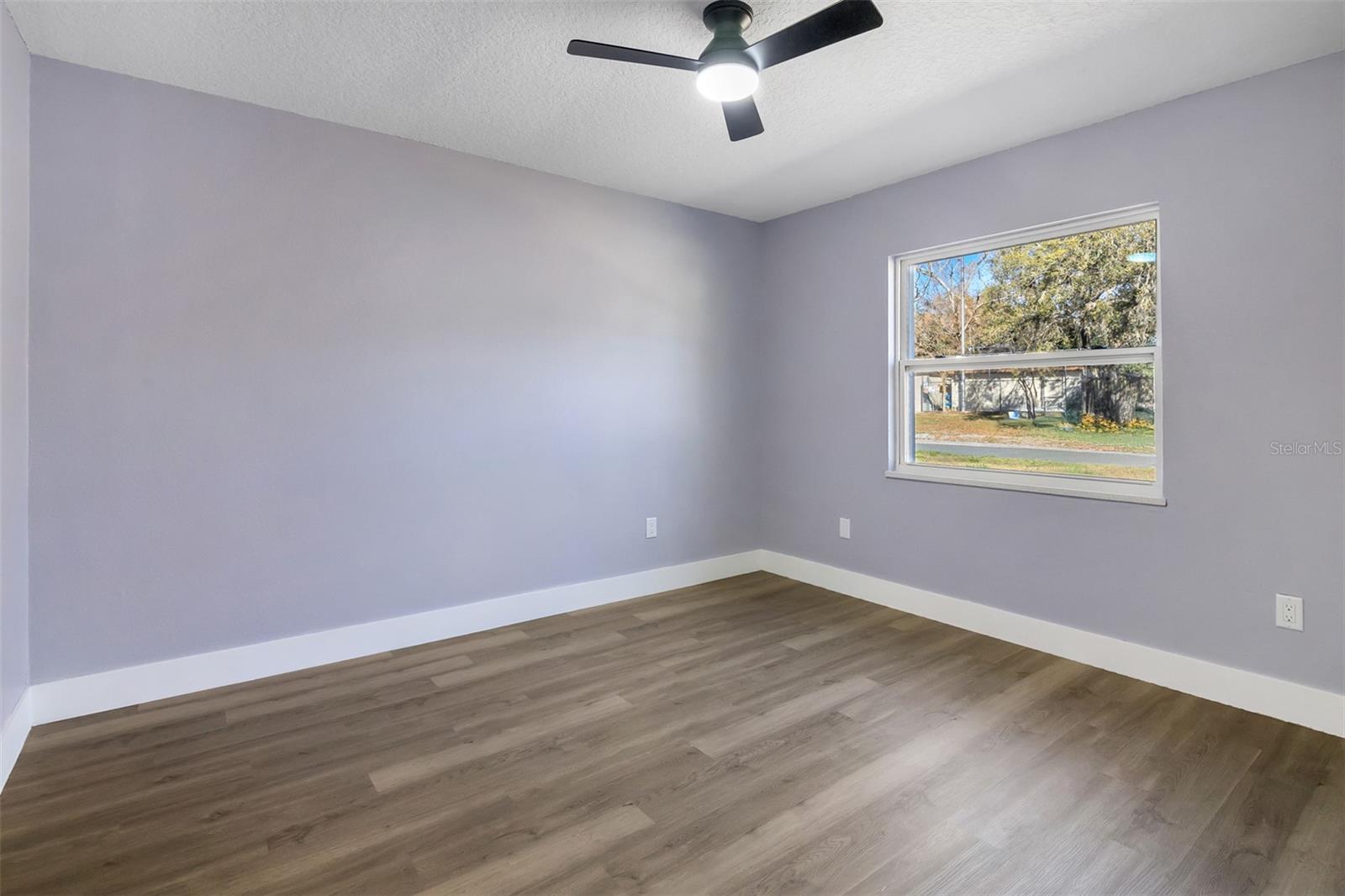 Image 19 of 39 For 1350 Lake Asher Circle