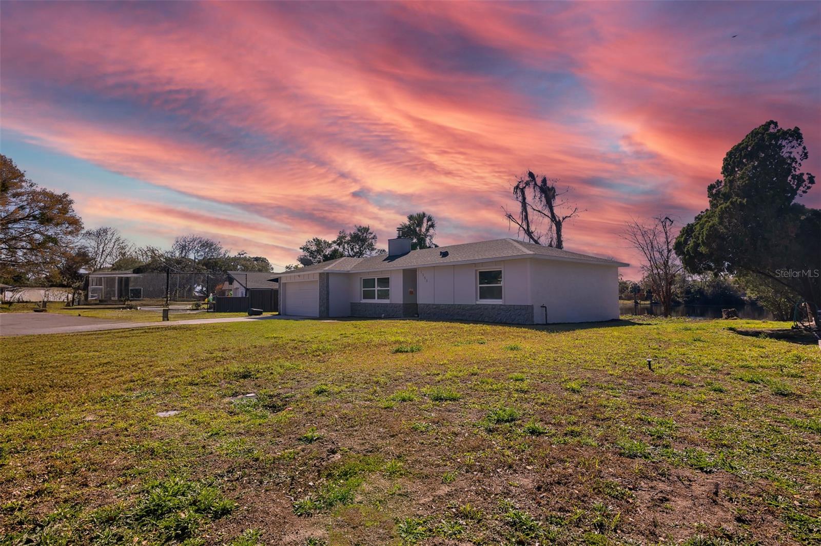 Image 33 of 39 For 1350 Lake Asher Circle