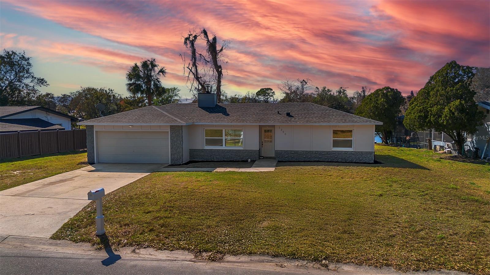 Image 4 of 39 For 1350 Lake Asher Circle