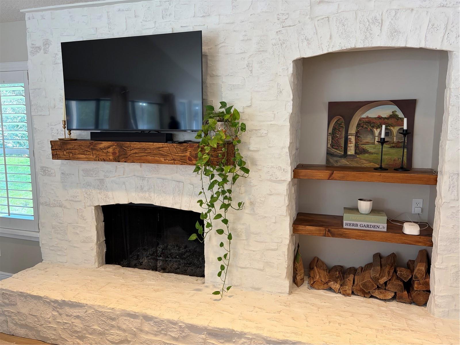 Image 11 of 60 For 104 Stonebrook Court