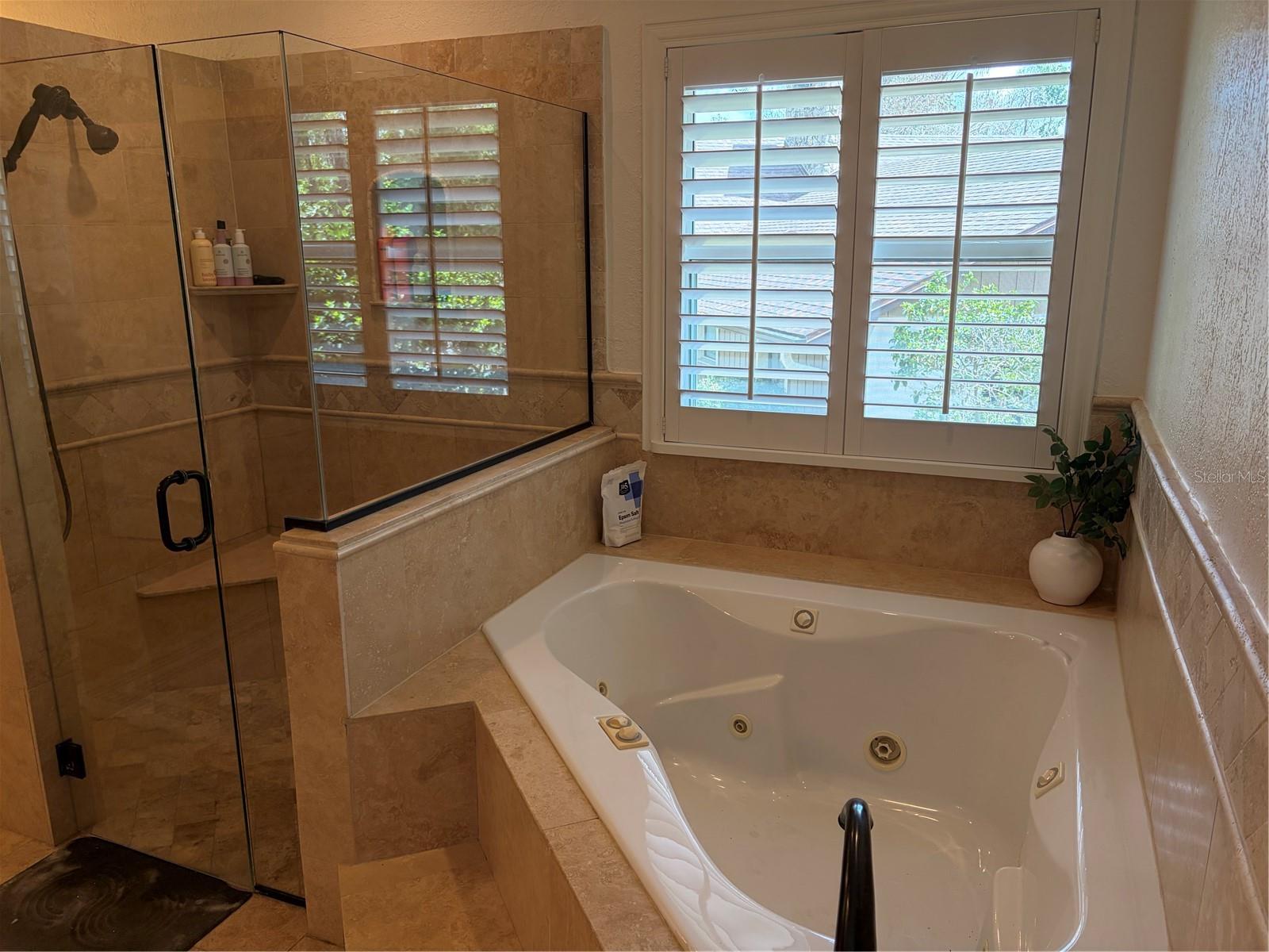 Image 33 of 60 For 104 Stonebrook Court