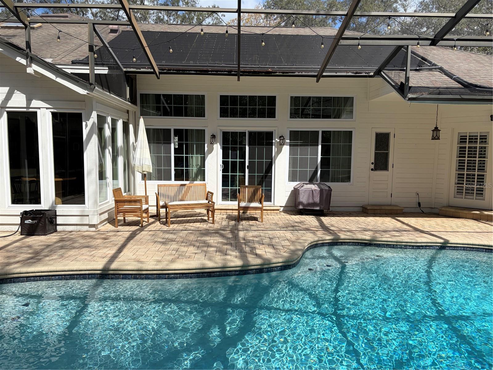 Image 4 of 60 For 104 Stonebrook Court