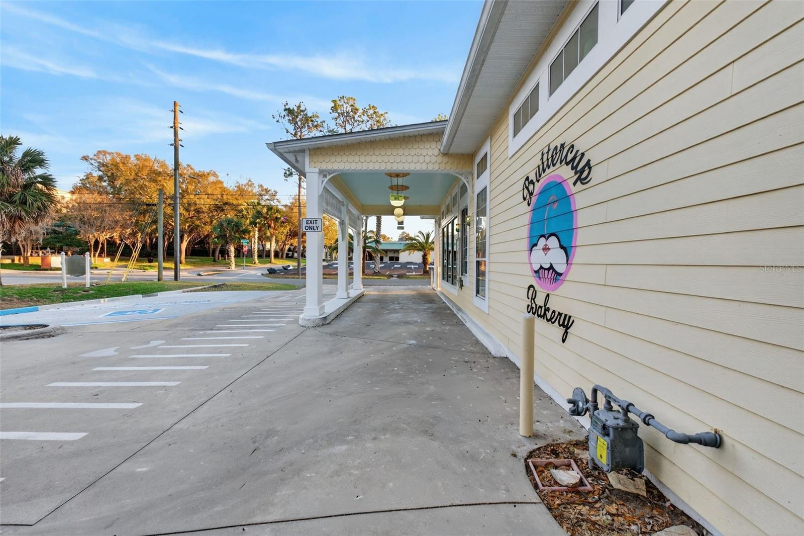 Image 10 of 50 For 197 Church Street