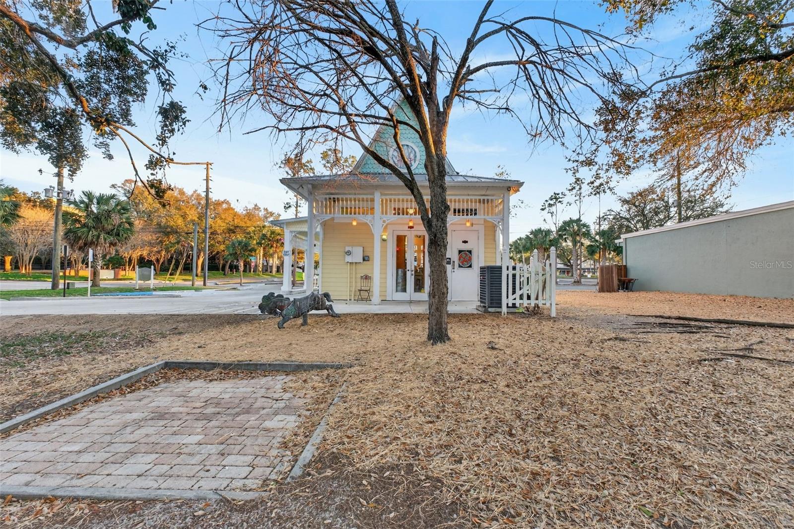 Image 12 of 50 For 197 Church Street