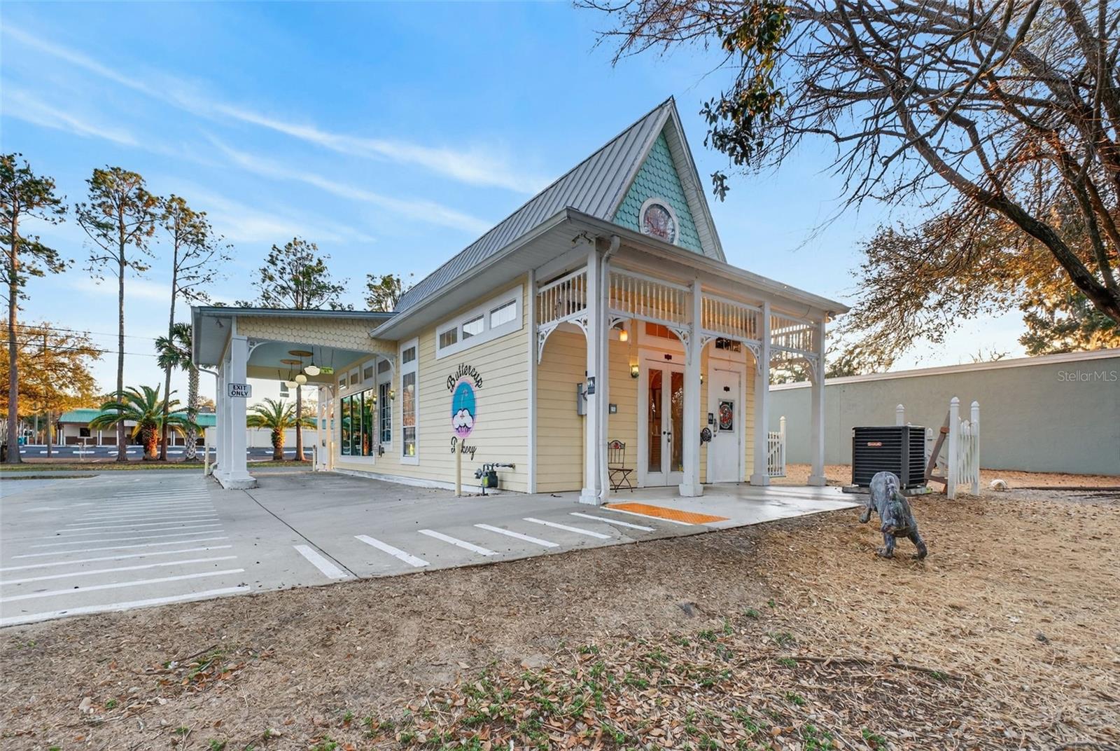 Image 14 of 50 For 197 Church Street