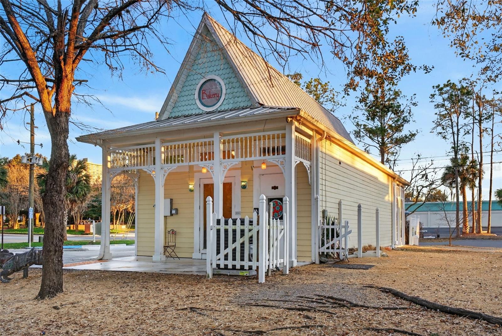 Image 16 of 50 For 197 Church Street