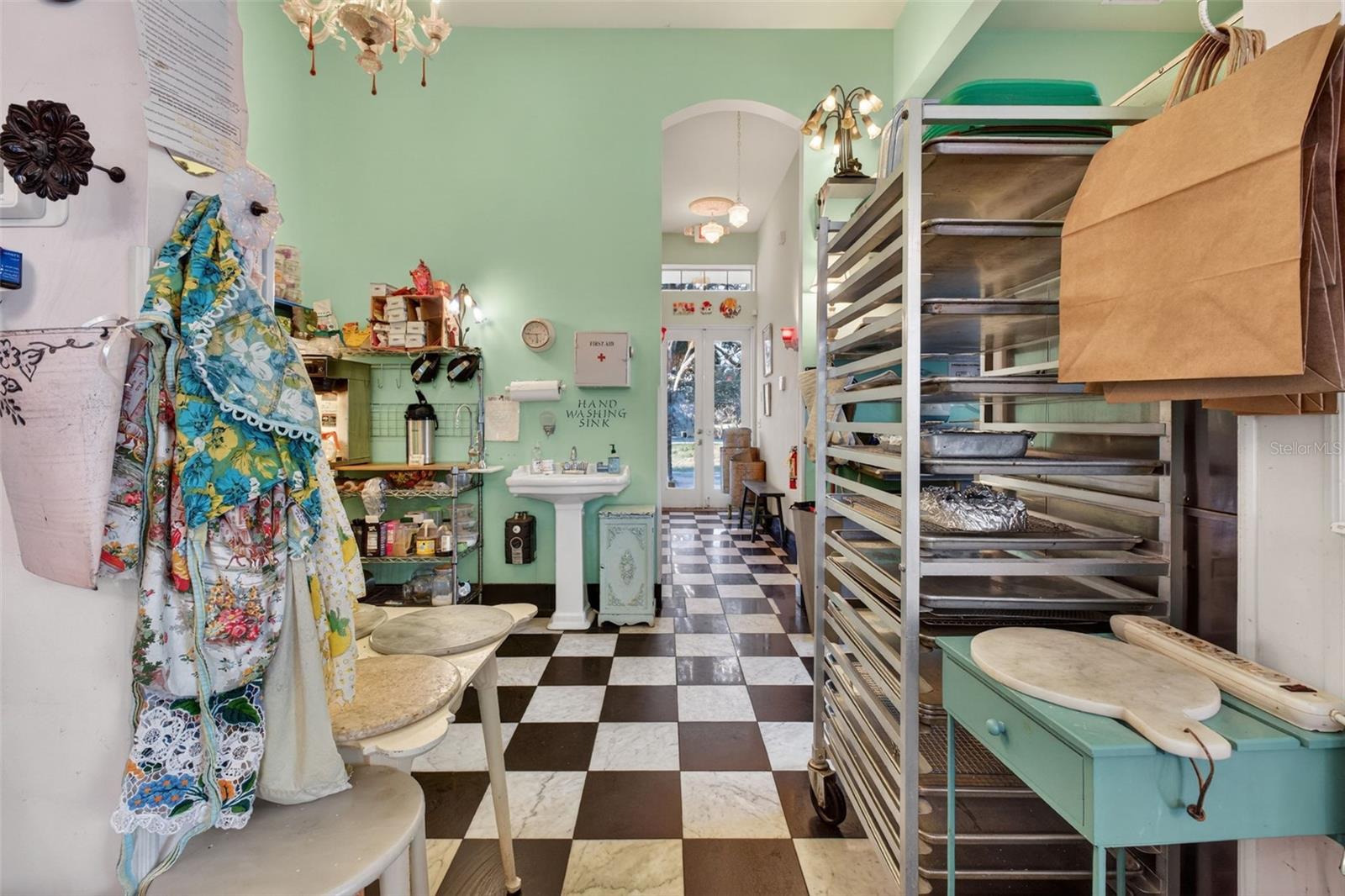 Image 19 of 50 For 197 Church Street