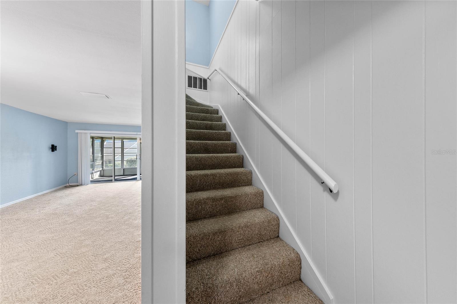 Image 11 of 20 For 1337 Villa Lane 49