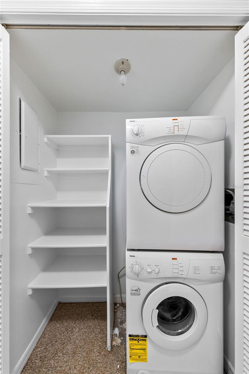 Image 19 of 20 For 1337 Villa Lane 49