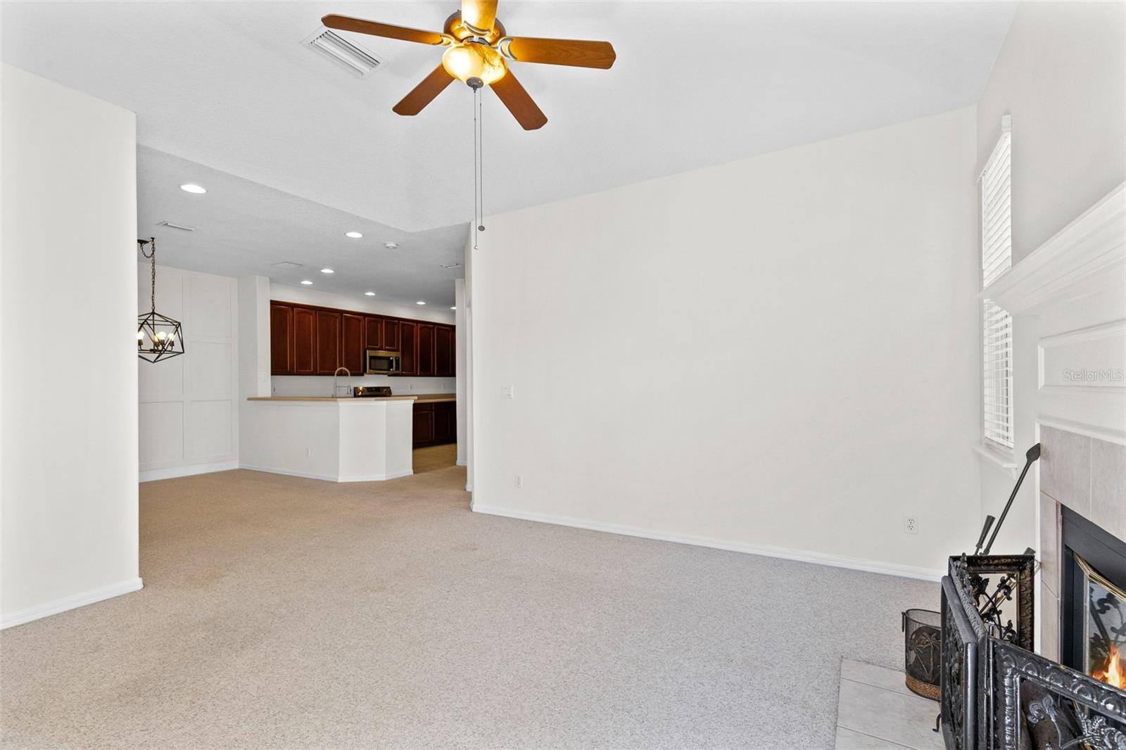 Image 4 of 28 For 17321 Promenade Drive