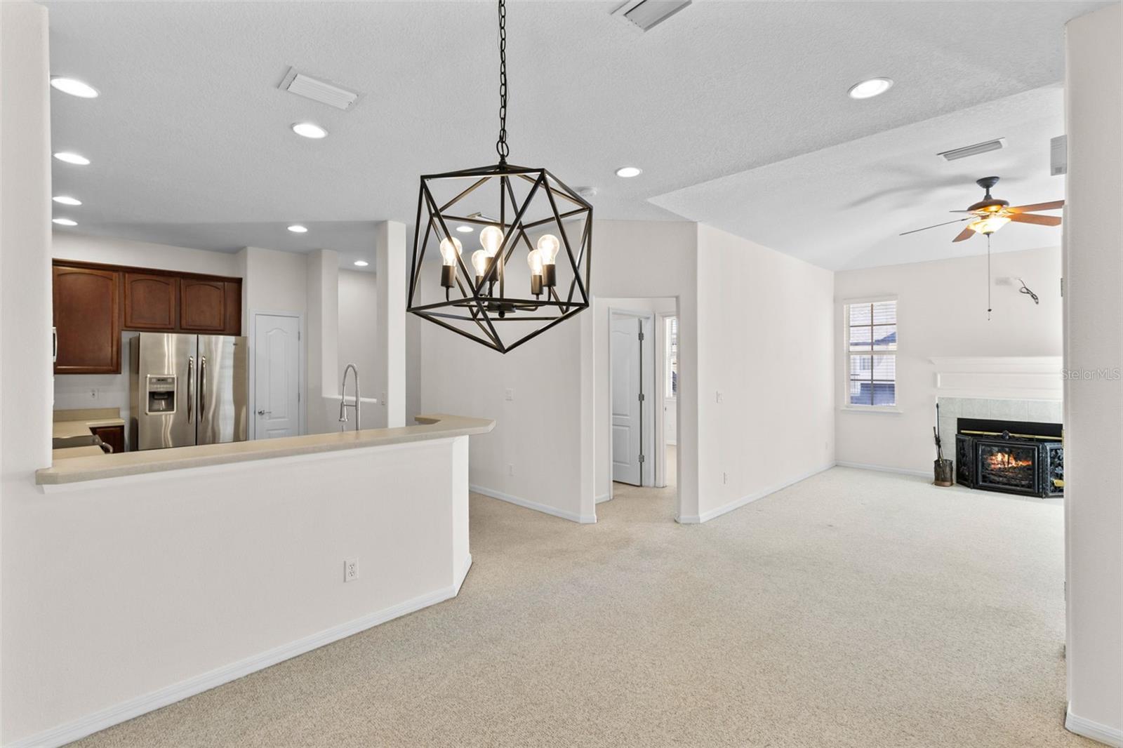 Image 7 of 28 For 17321 Promenade Drive