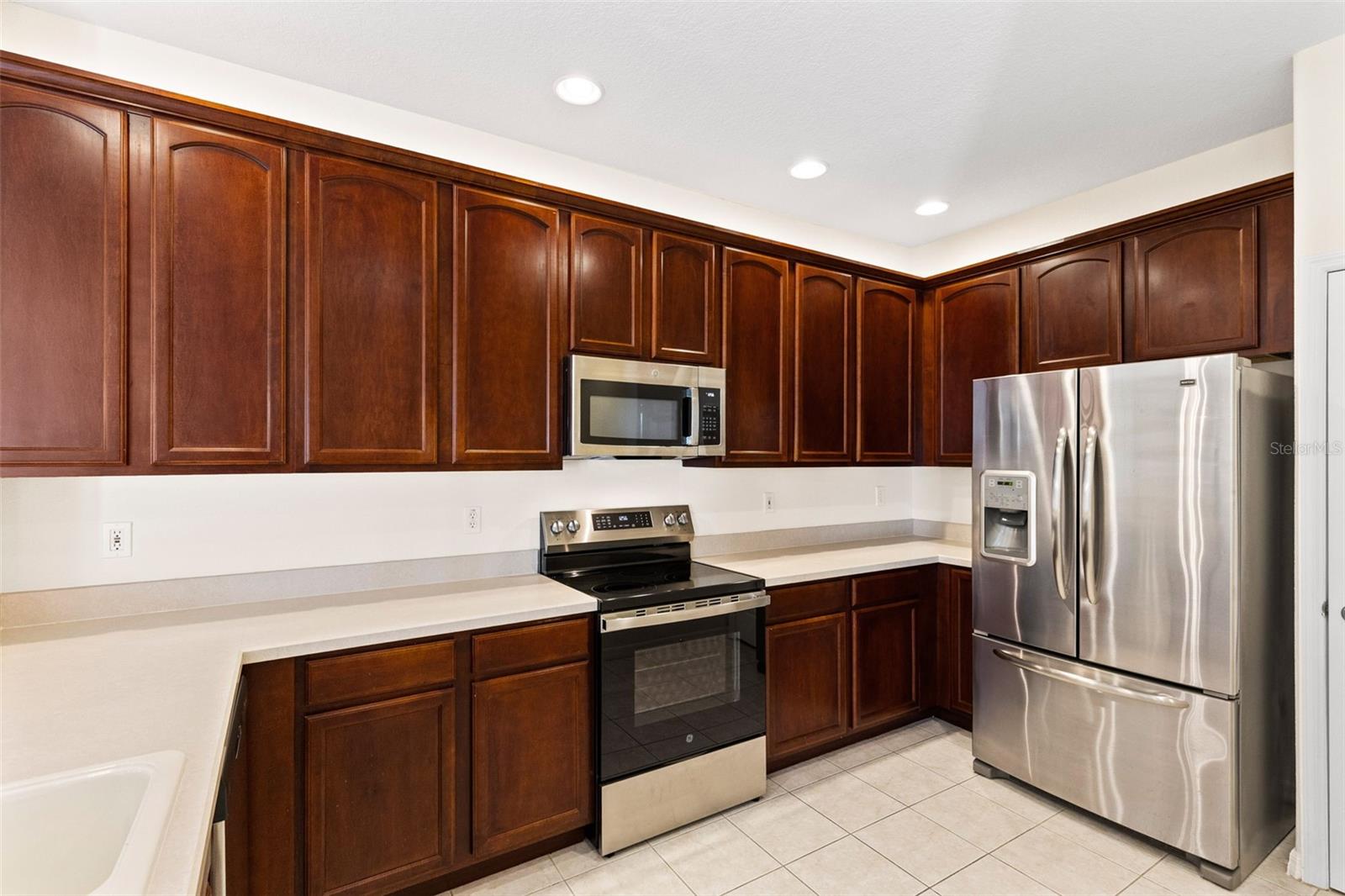 Image 9 of 28 For 17321 Promenade Drive