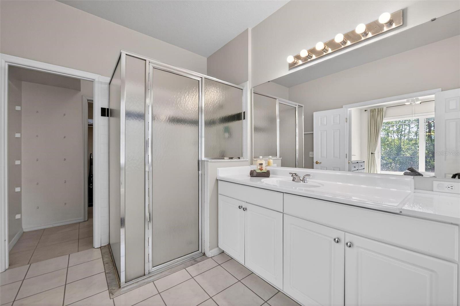 Image 22 of 31 For 2958 Sunset Vista Boulevard