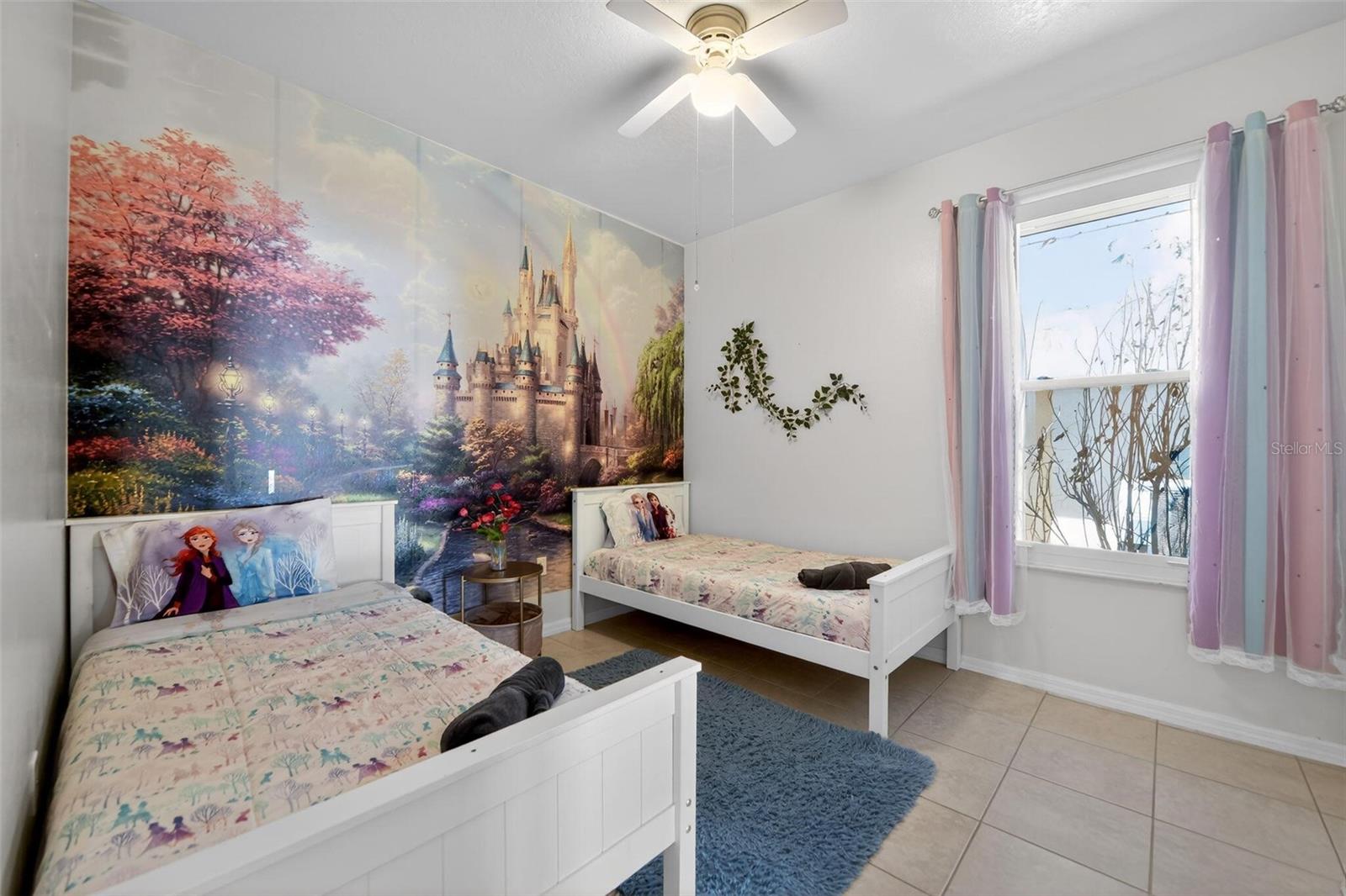 Image 23 of 31 For 2958 Sunset Vista Boulevard