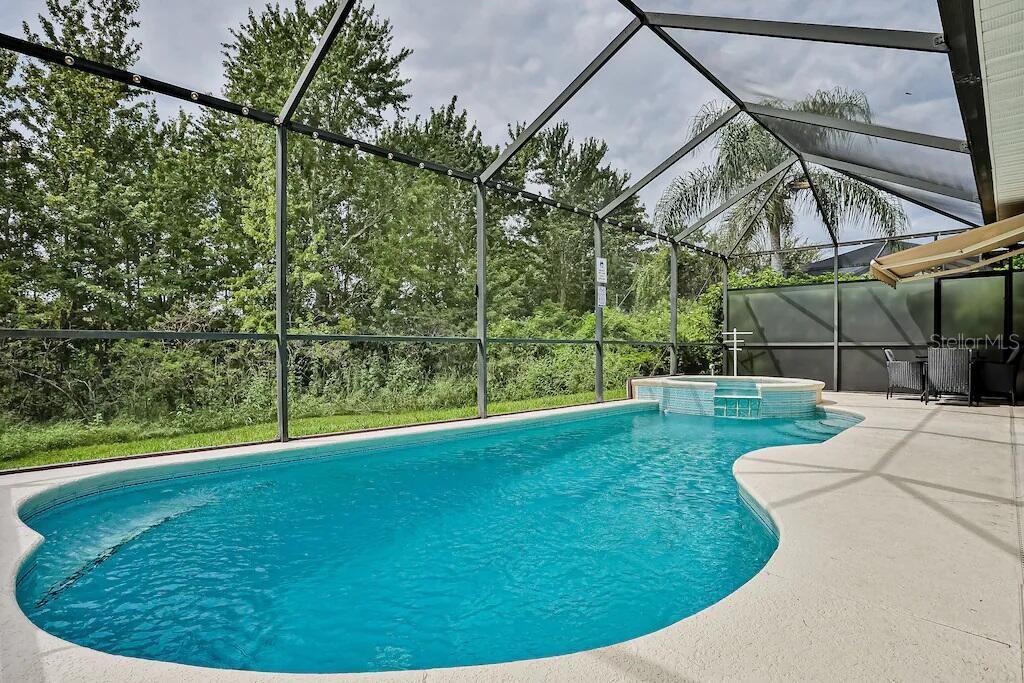 Image 5 of 31 For 2958 Sunset Vista Boulevard