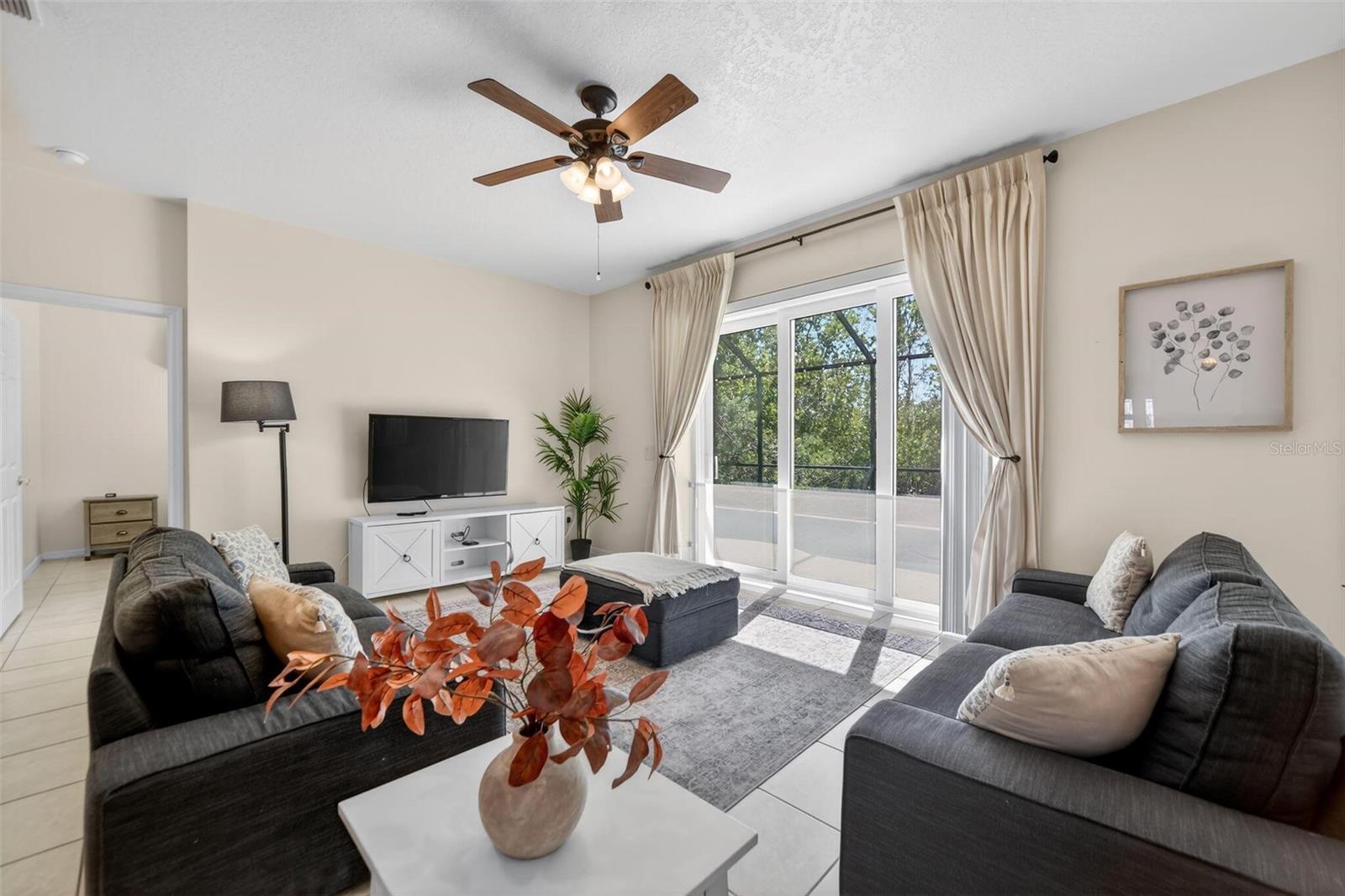 Image 9 of 31 For 2958 Sunset Vista Boulevard