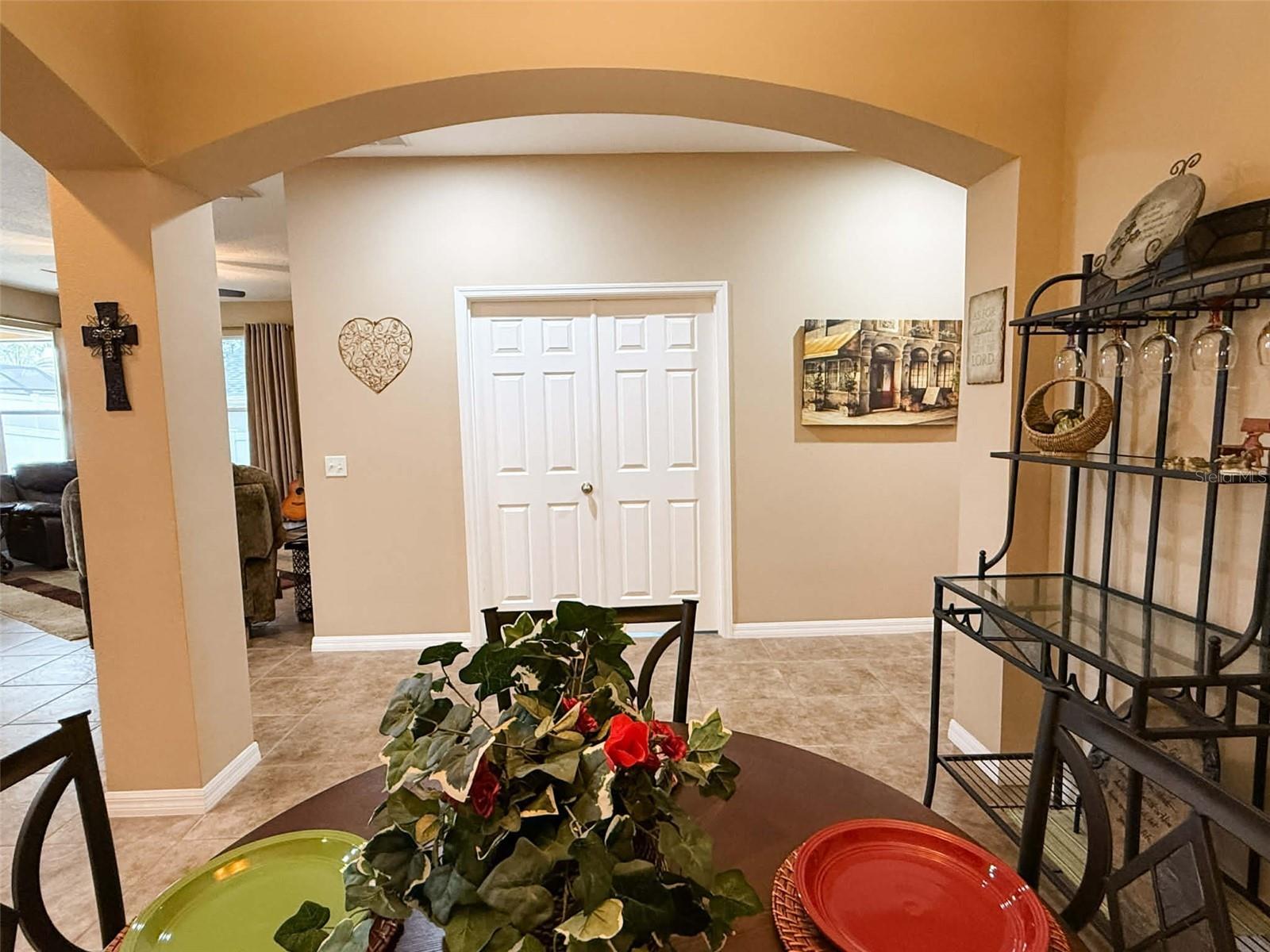 Image 18 of 51 For 12838 Hyland Lane