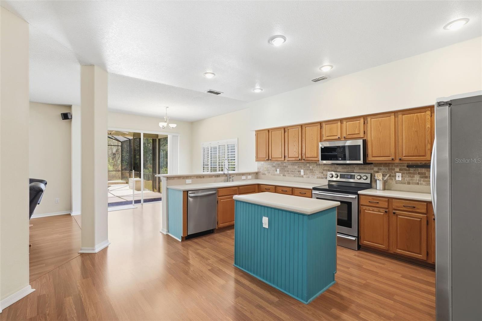 Image 25 of 53 For 1212 Needlewood Loop